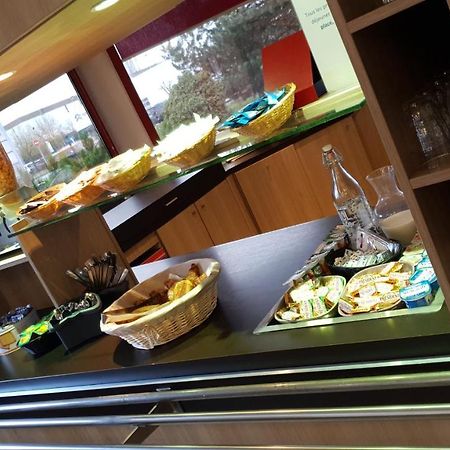 Welcomotel Coignières מראה חיצוני תמונה
